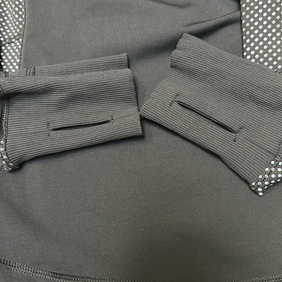 Lululemon Running Pullover/Jacket - Picture 4 of 5